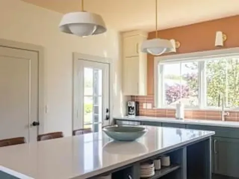 557 Bristol Ferry Road Portsmouth RI 02871