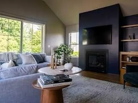 557 Bristol Ferry Road Portsmouth RI 02871