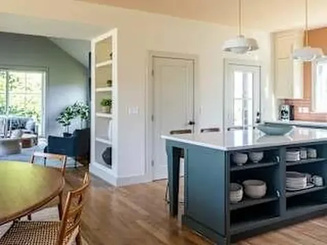 557 Bristol Ferry Road Portsmouth RI 02871