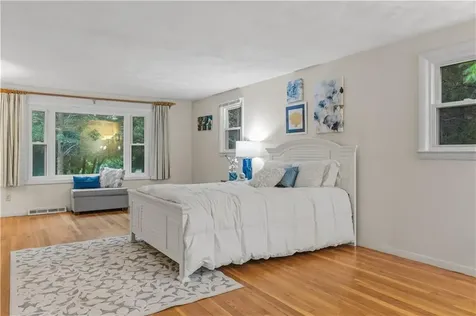 102 Windward Walk North Kingstown RI 02852