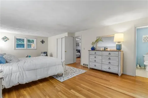 102 Windward Walk North Kingstown RI 02852