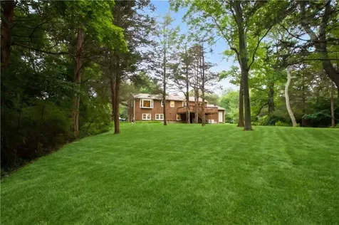102 Windward Walk North Kingstown RI 02852