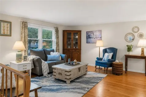 102 Windward Walk North Kingstown RI 02852