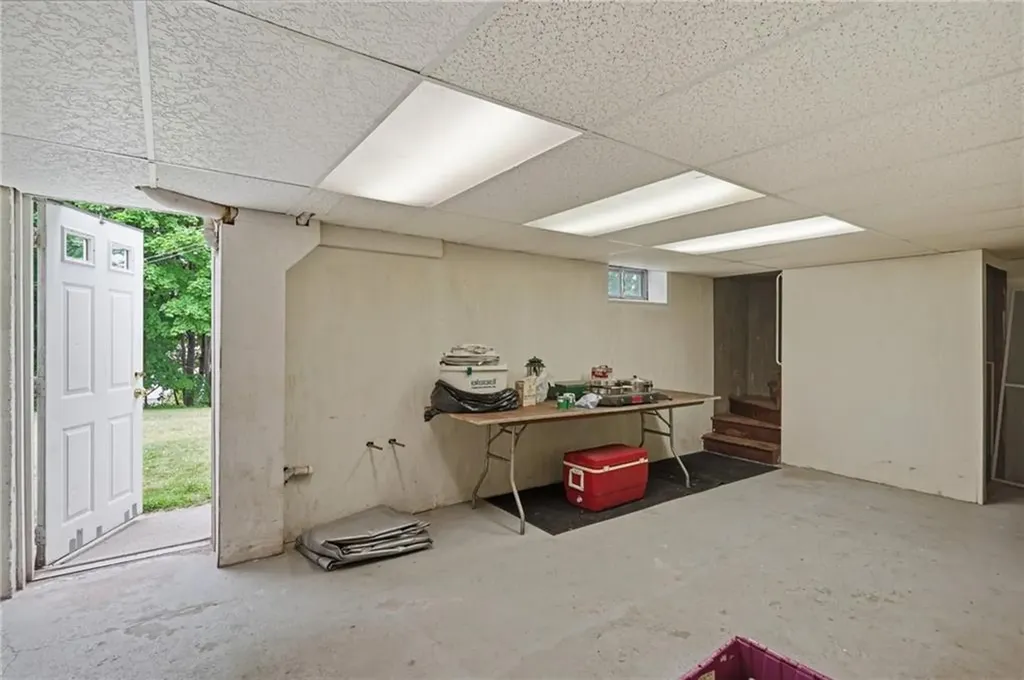 27 Danby Street Providence RI 02904