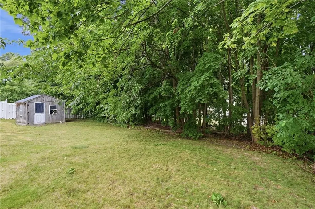 27 Danby Street Providence RI 02904
