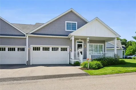 221 Wickford Court North Kingstown RI 02852