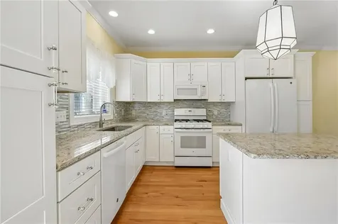 221 Wickford Court North Kingstown RI 02852