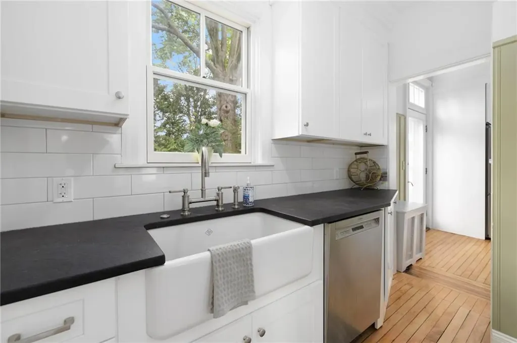 22 Ogden Street Providence RI 02906