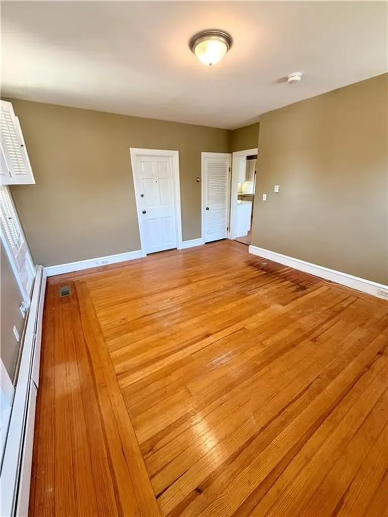 1561 Cranston Street Cranston RI 02920