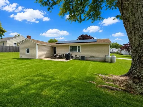 82 Kearns Avenue Tiverton RI 02878