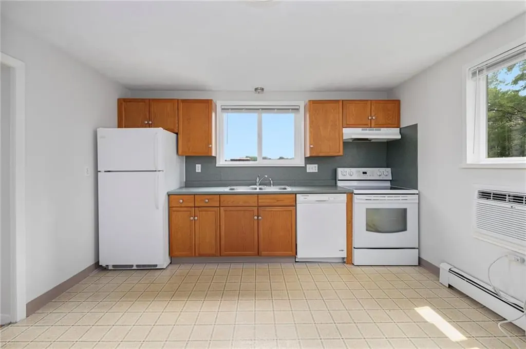 44 Newell Street West Warwick RI 02893