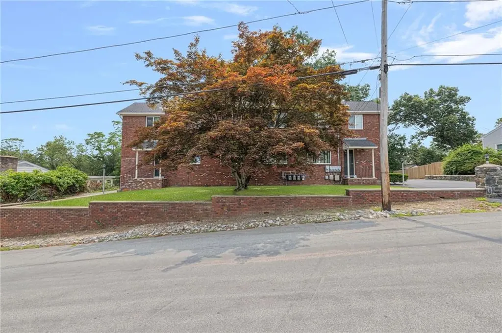 44 Newell Street West Warwick RI 02893