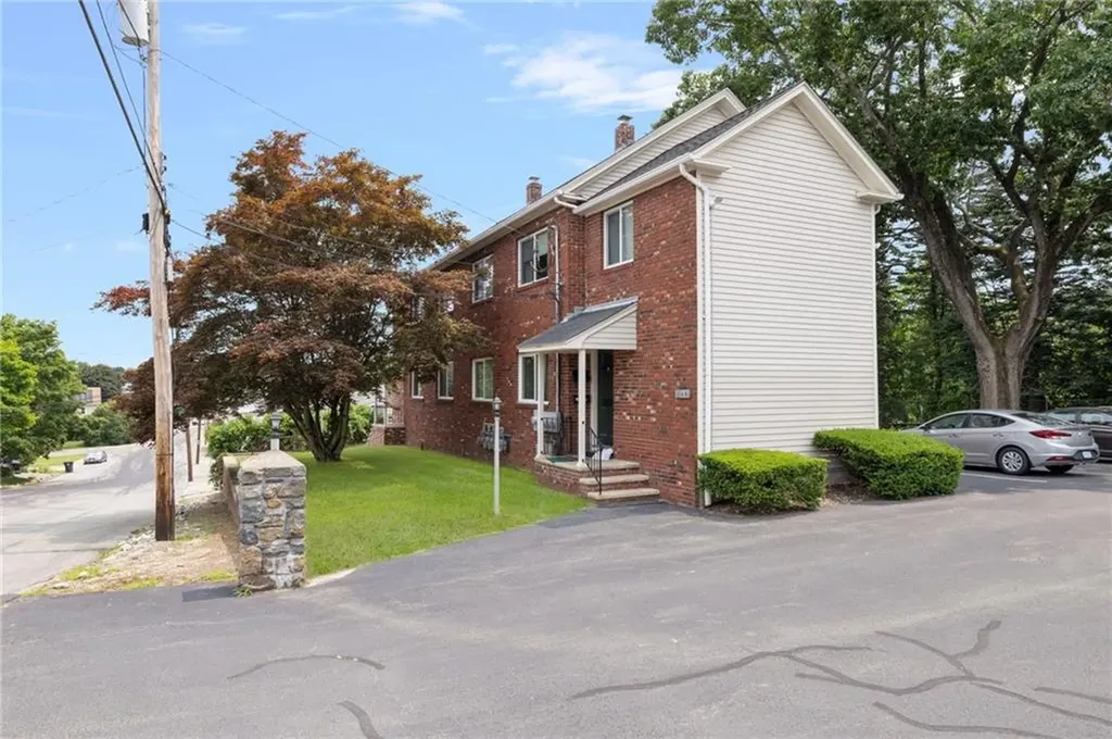 44 Newell Street West Warwick RI 02893