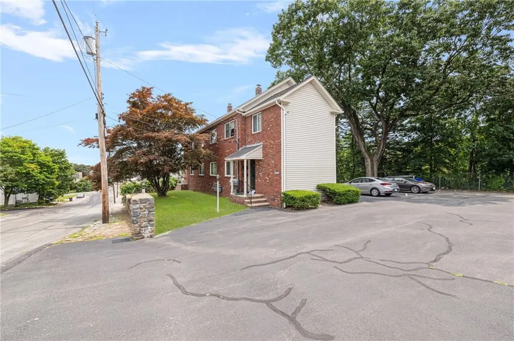 44 Newell Street West Warwick RI 02893
