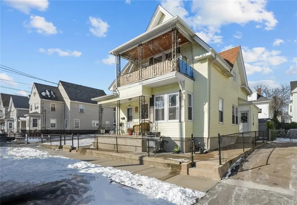 207 211 California Avenue Providence RI 02905