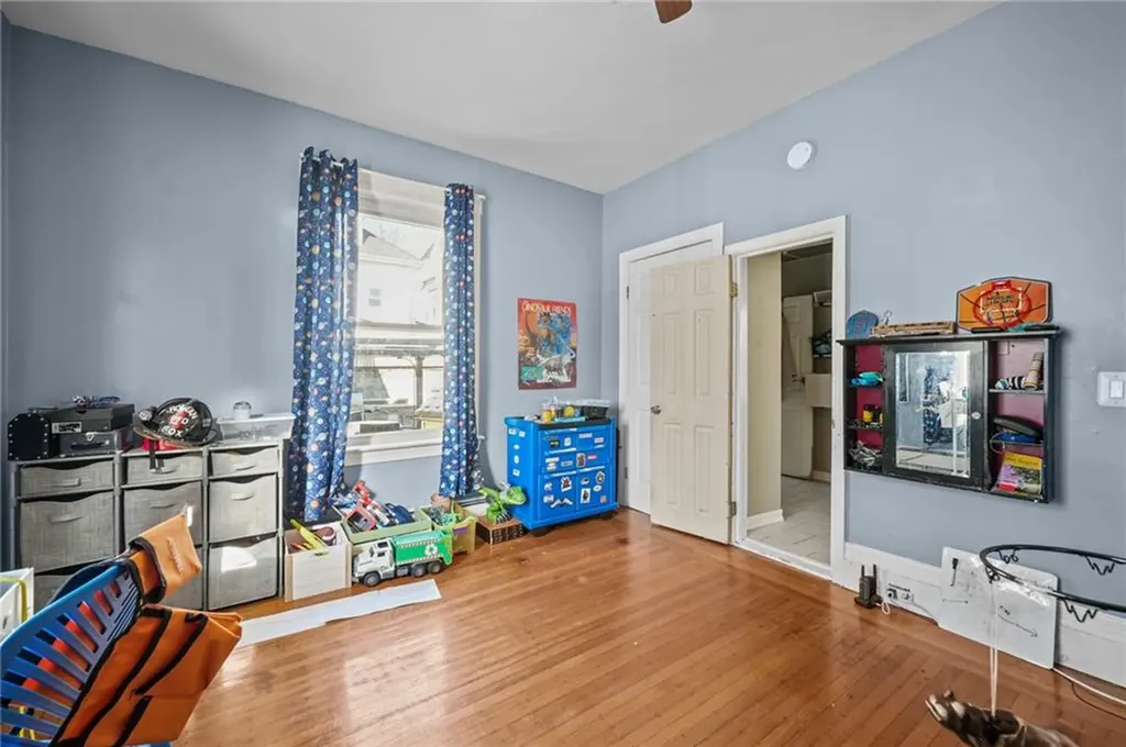 207 211 California Avenue Providence RI 02905