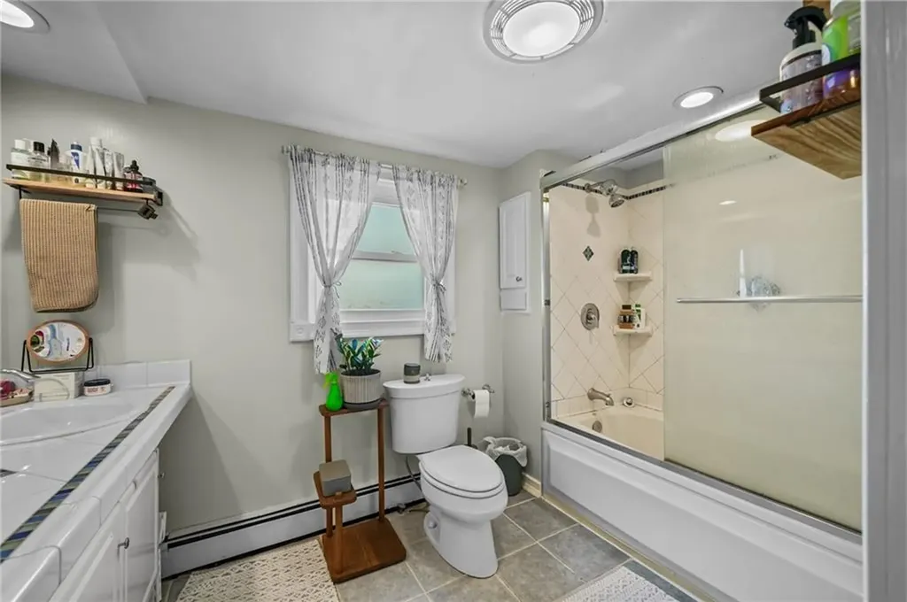 207 211 California Avenue Providence RI 02905