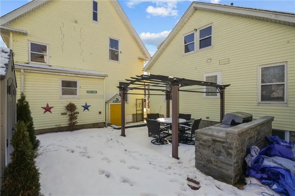 207 211 California Avenue Providence RI 02905