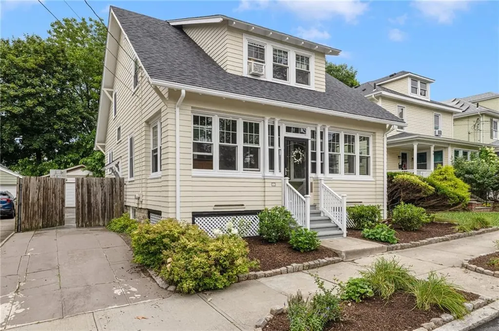 92 Nelson Street Providence RI 02908
