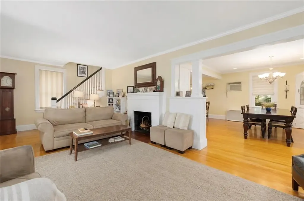 92 Nelson Street Providence RI 02908