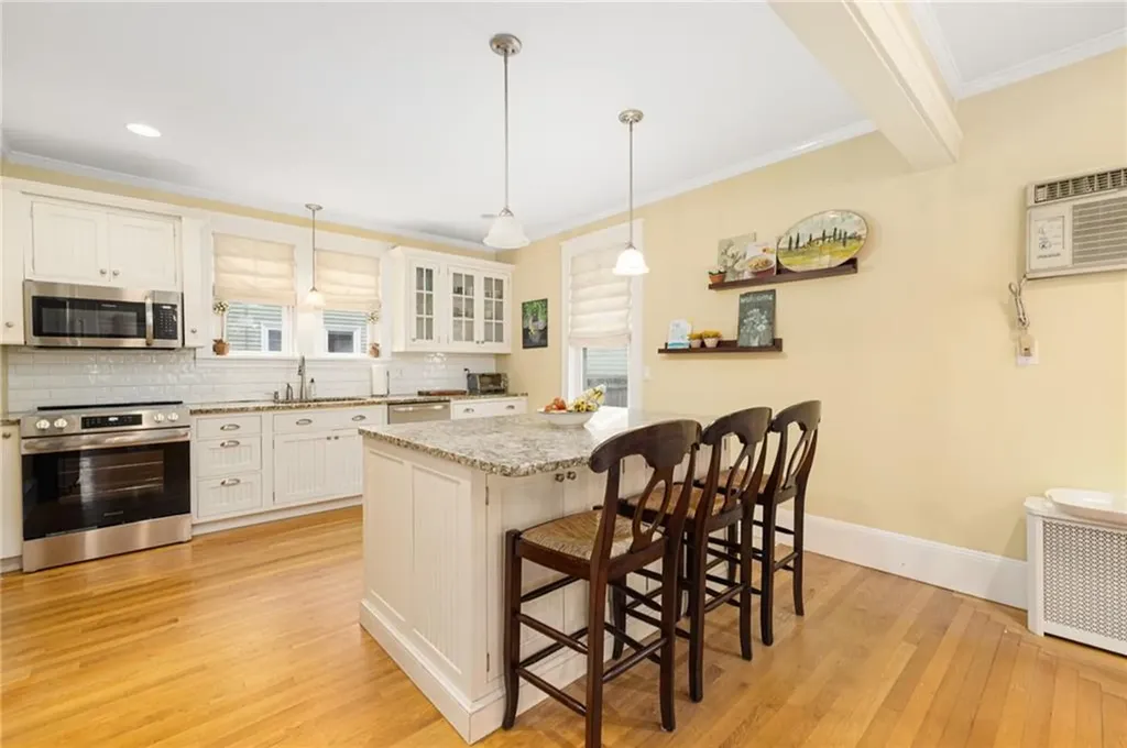 92 Nelson Street Providence RI 02908