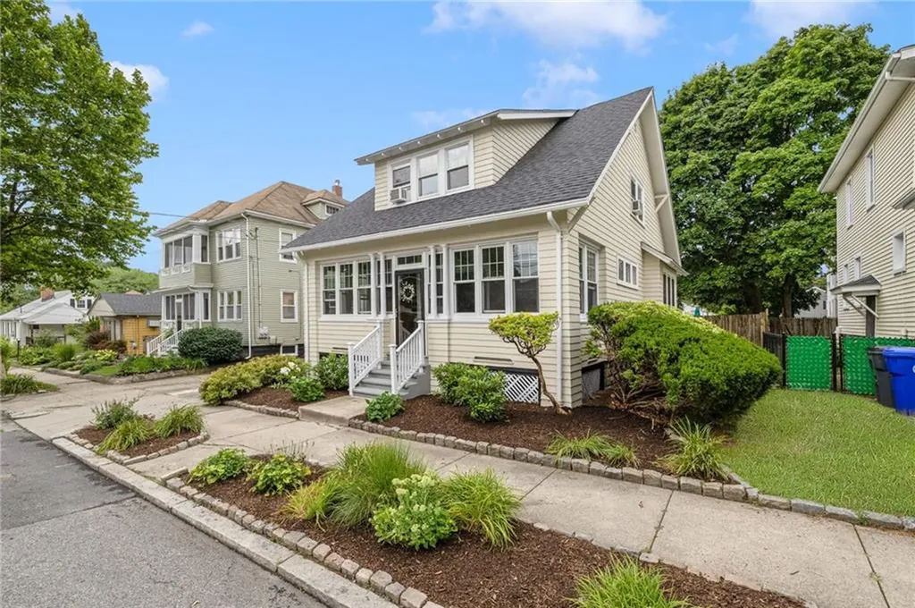 92 Nelson Street Providence RI 02908