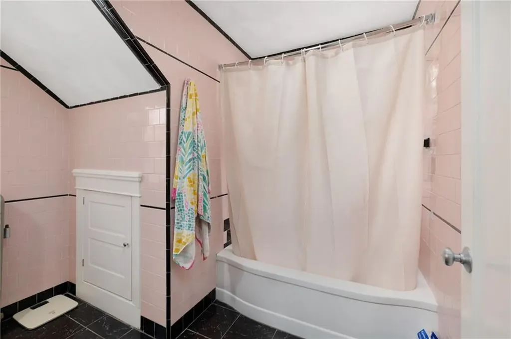 92 Nelson Street Providence RI 02908