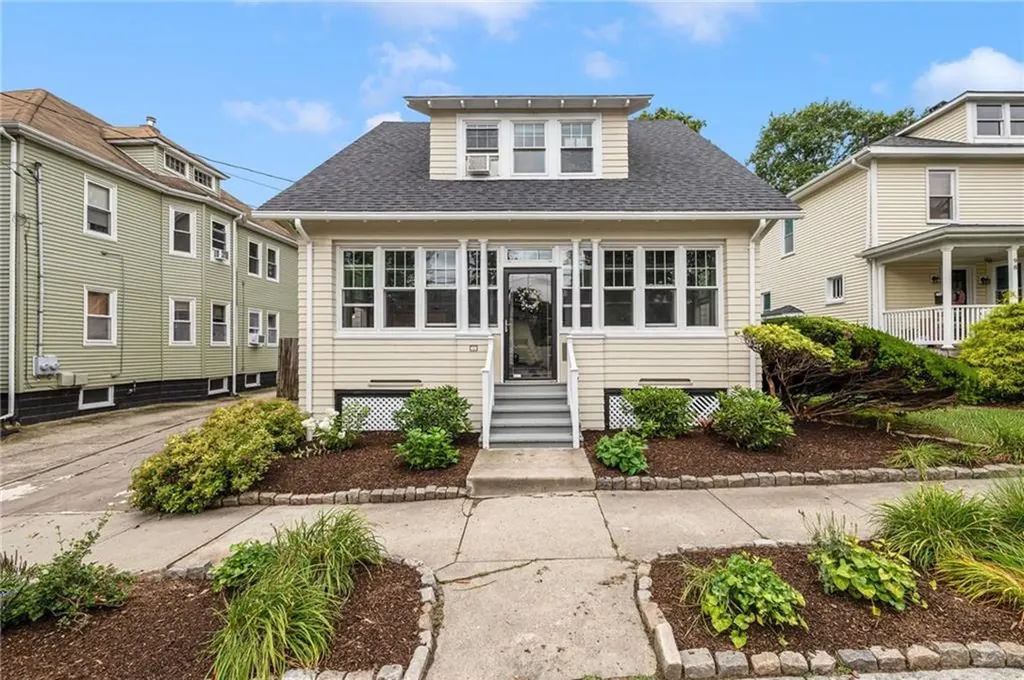 92 Nelson Street Providence RI 02908
