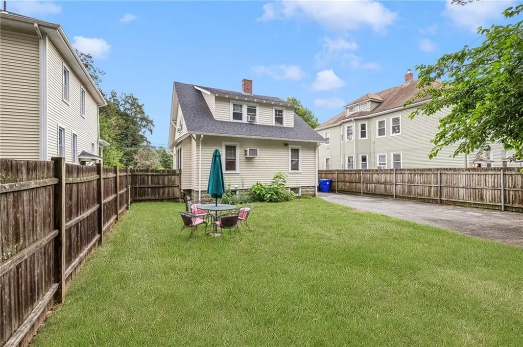 92 Nelson Street Providence RI 02908