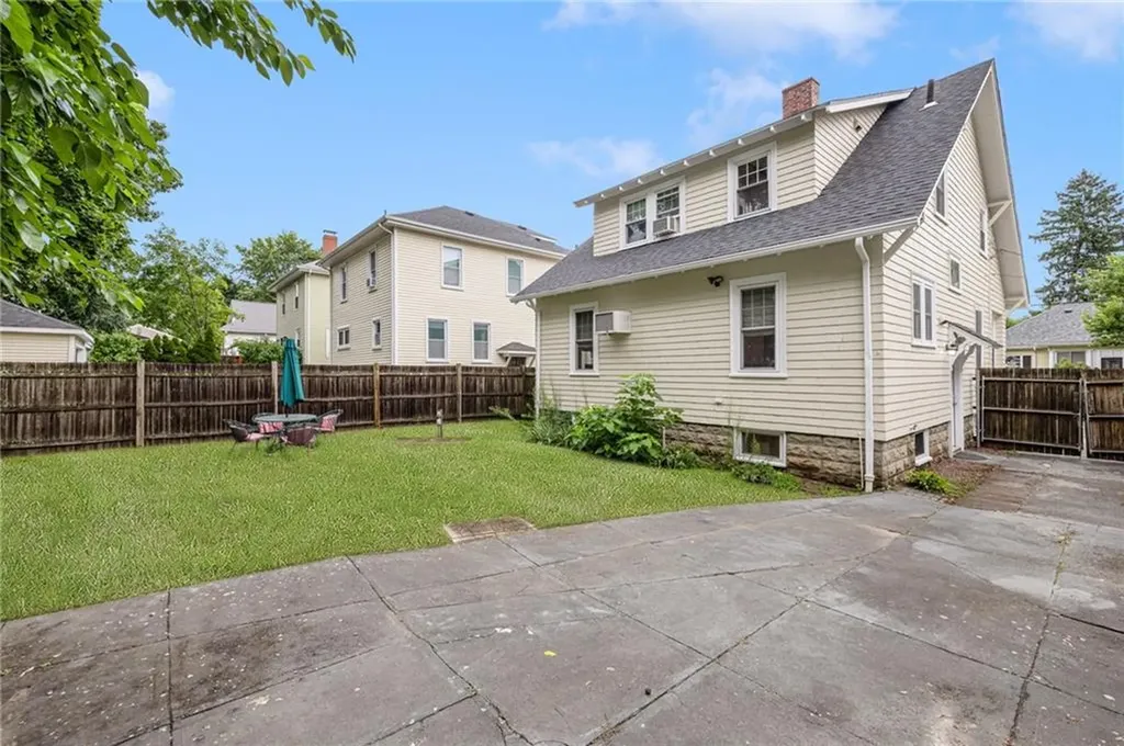 92 Nelson Street Providence RI 02908