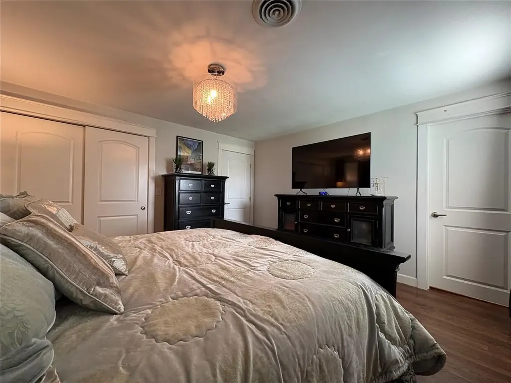 85 Commonwealth Avenue Warwick RI 02886