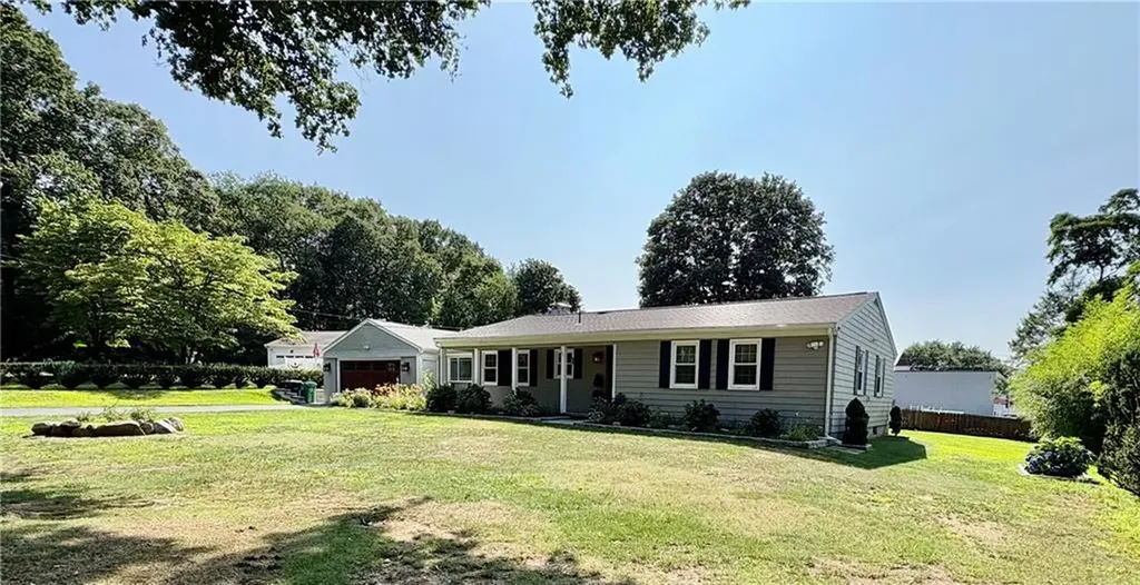85 Commonwealth Avenue Warwick RI 02886