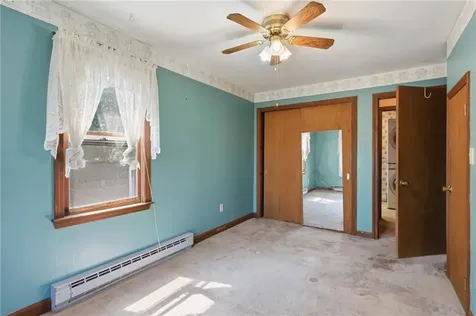 12 Robert Avenue Portsmouth RI 02871