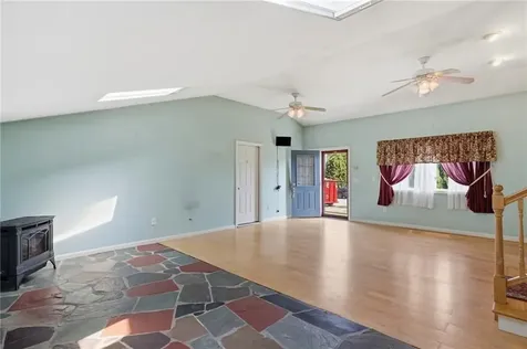 12 Robert Avenue Portsmouth RI 02871