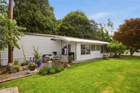 24 North Drive Portsmouth RI 02871