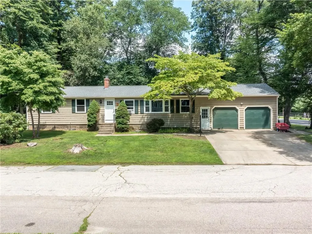 7 Jay Drive North Kingstown RI 02852