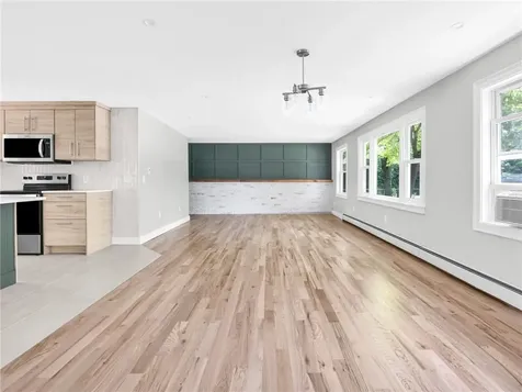 7 Jay Drive North Kingstown RI 02852