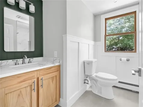 7 Jay Drive North Kingstown RI 02852
