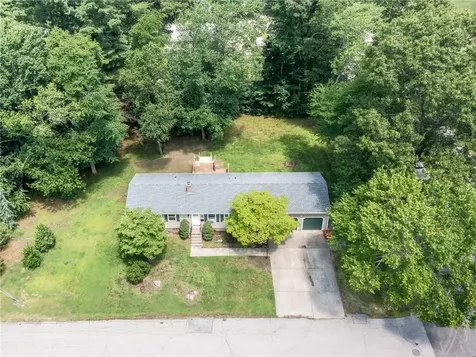 7 Jay Drive North Kingstown RI 02852