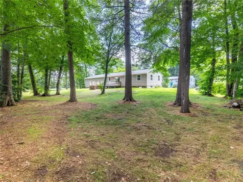 7 Jay Drive North Kingstown RI 02852