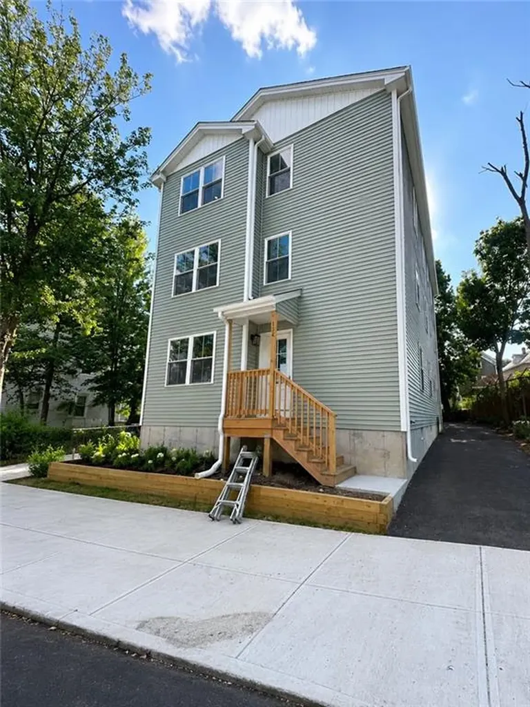 134 Florence Street Providence RI 02909