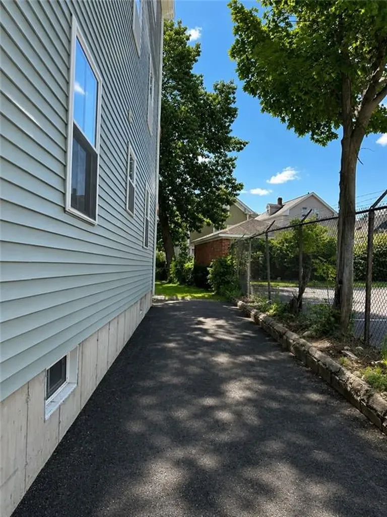 134 Florence Street Providence RI 02909