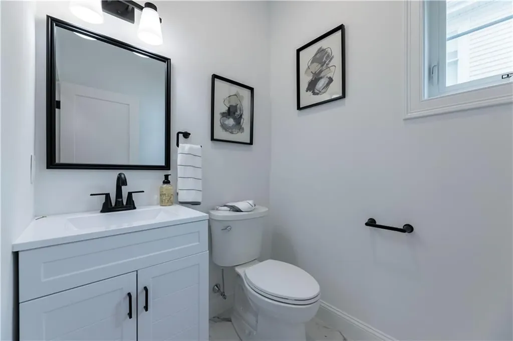 9 Stoneridge Road Smithfield RI 02917