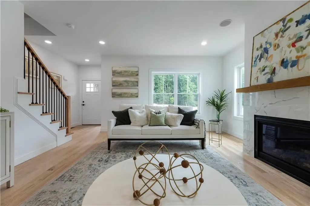 9 Stoneridge Road Smithfield RI 02917