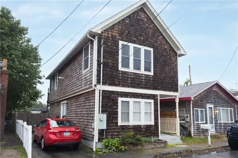 13 Island Avenue Portsmouth RI 02871