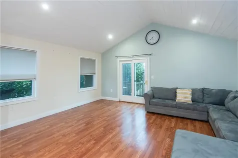 13 Island Avenue Portsmouth RI 02871