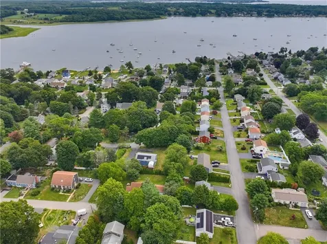 7 Broadview Avenue Bristol RI 02809