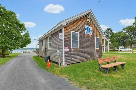 7 Broadview Avenue Bristol RI 02809
