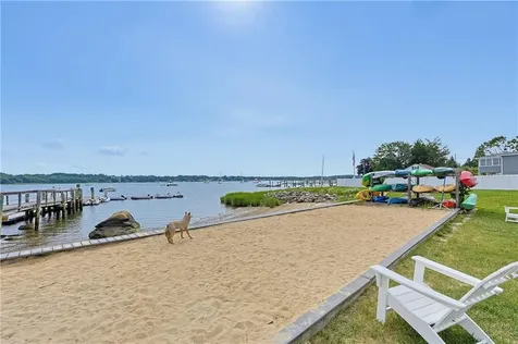 7 Broadview Avenue Bristol RI 02809