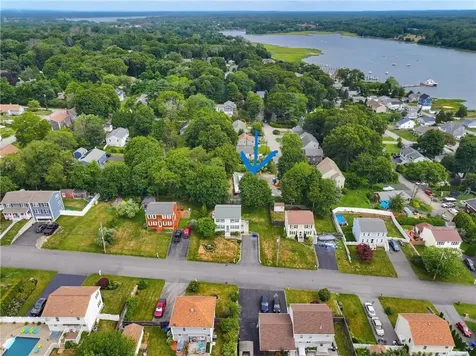 7 Broadview Avenue Bristol RI 02809